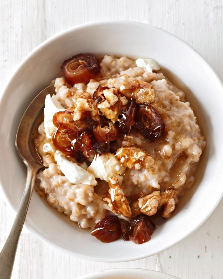 Oatmeal with Goat Cheese, Dates, Walnuts and Honey Oatmeal with Goat Cheese, Dates, Walnuts and Honey
