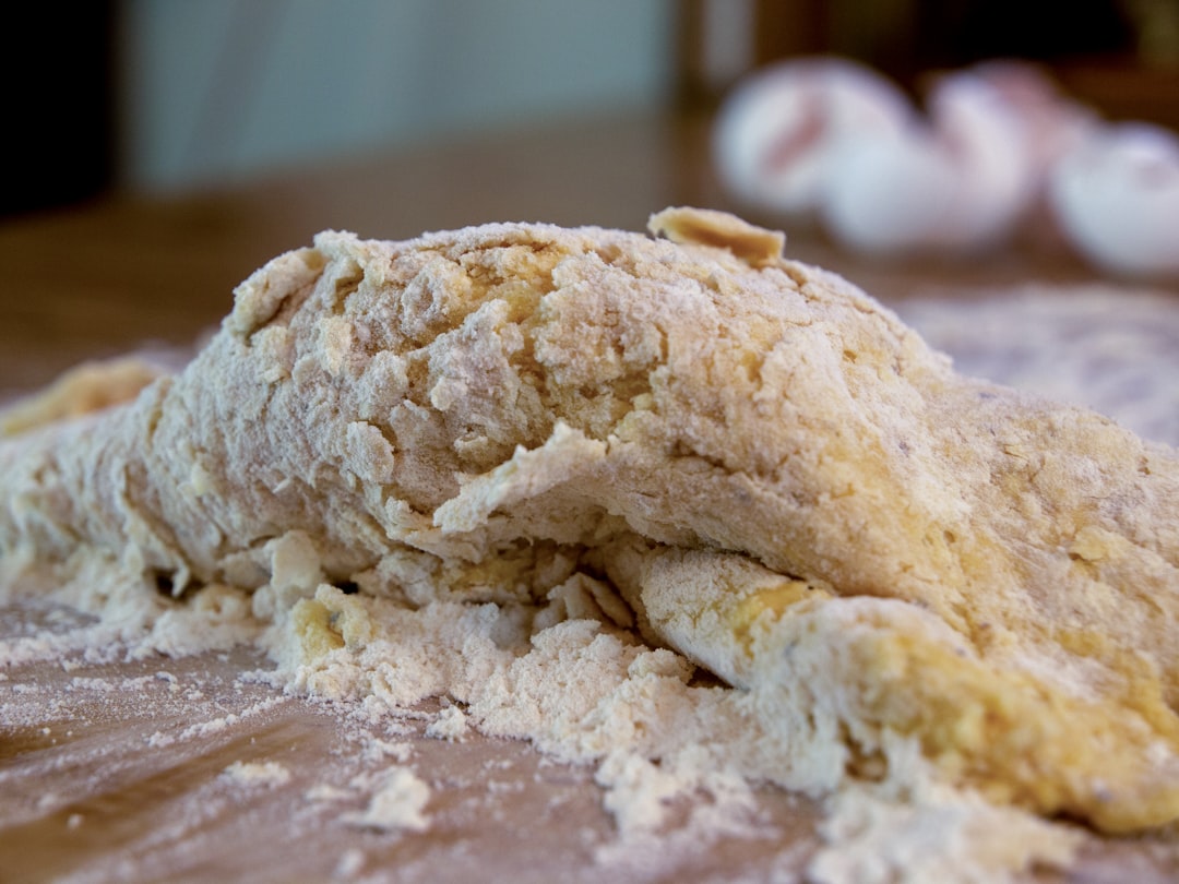 The Irresistible Allure of Classic Vanilla Cakes