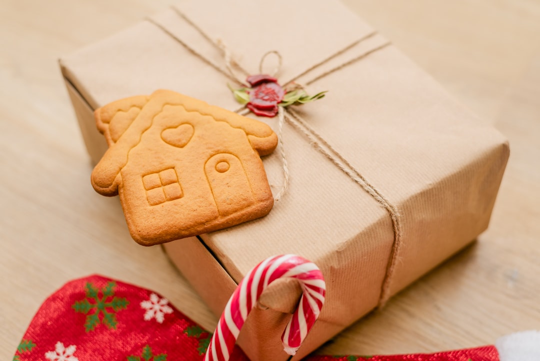 Unwrap the Magic: Christmas Cookie and Wine Pairings