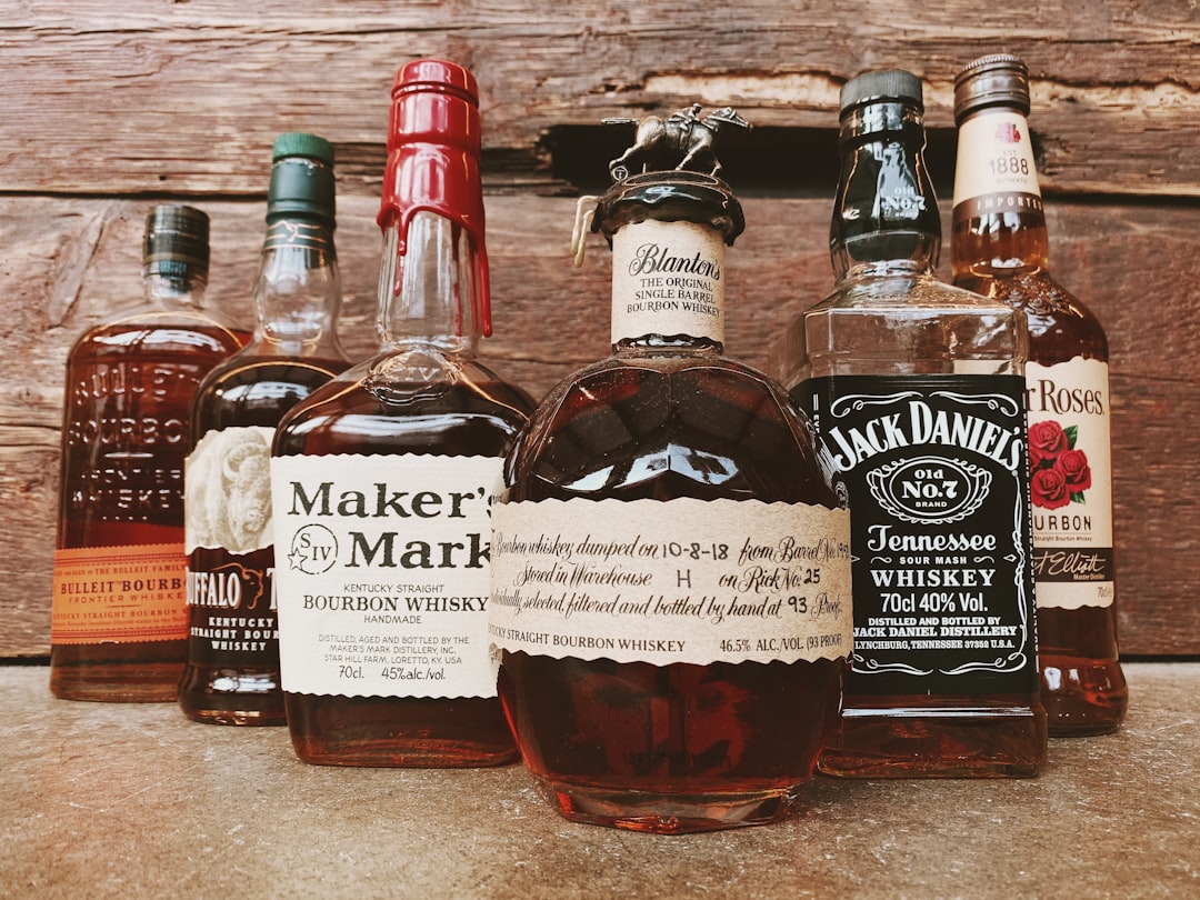 Unveiling the Mysteries of Bourbon and Whiskey: A Guide to Flavors, Cocktails, and Substitutes